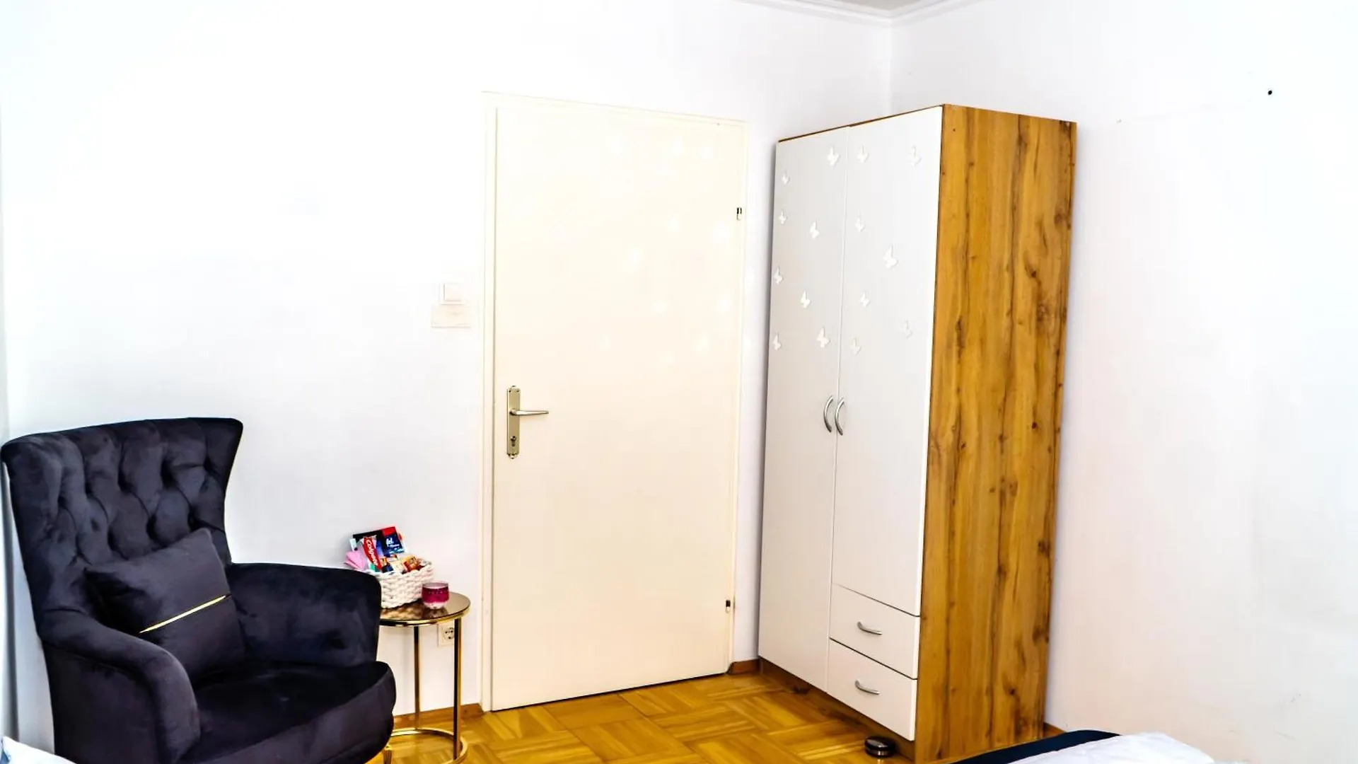 民宿 Spacious Rooms 5 Minutes To Wiener Stadthalle 奥地利